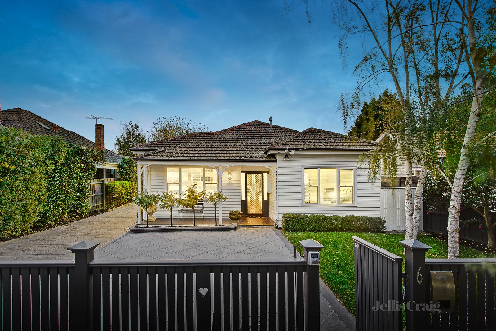 6 Ross Street, Surrey Hills image 1