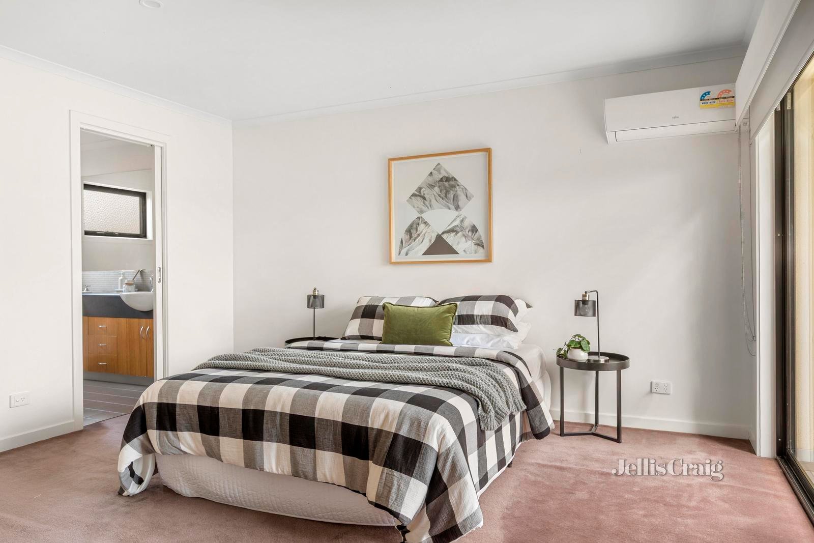 6 Rourke Lane, Kensington image 5