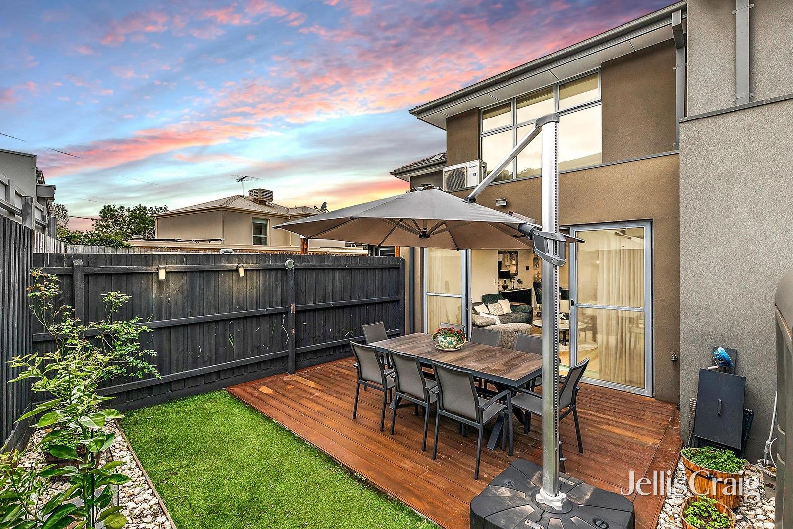 6 Royal Avenue, Essendon North image 10