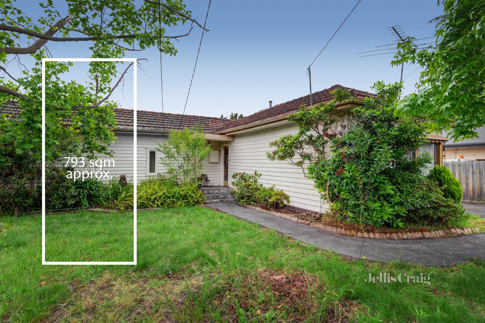 6 Runnymede Street, Mount Waverley image 1