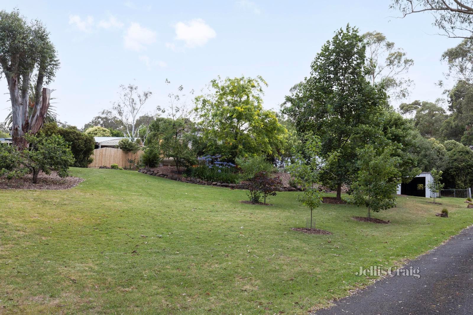 6 Russell Road, Warrandyte image 13