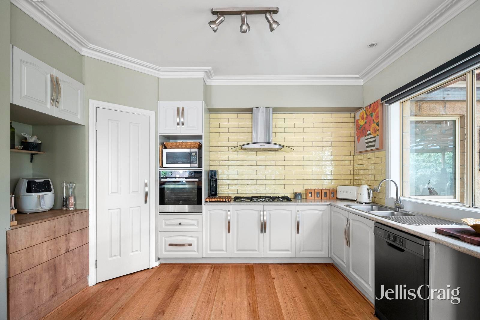 6 Sabo Place, Mount Martha image 2