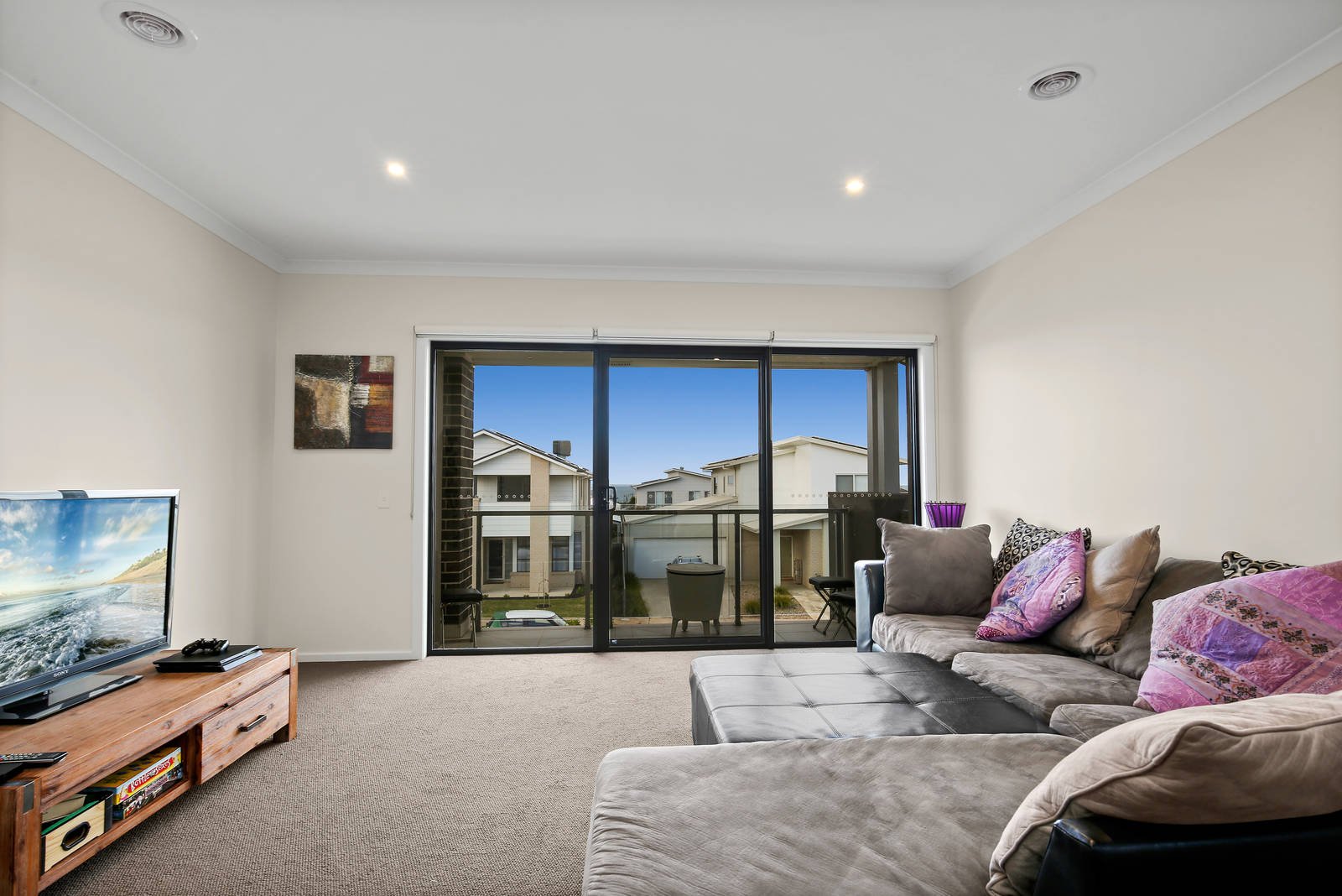 Property Gallery Thumbnail 6