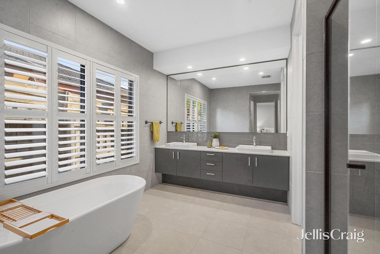 6 Salvana Avenue, Mitcham image 9