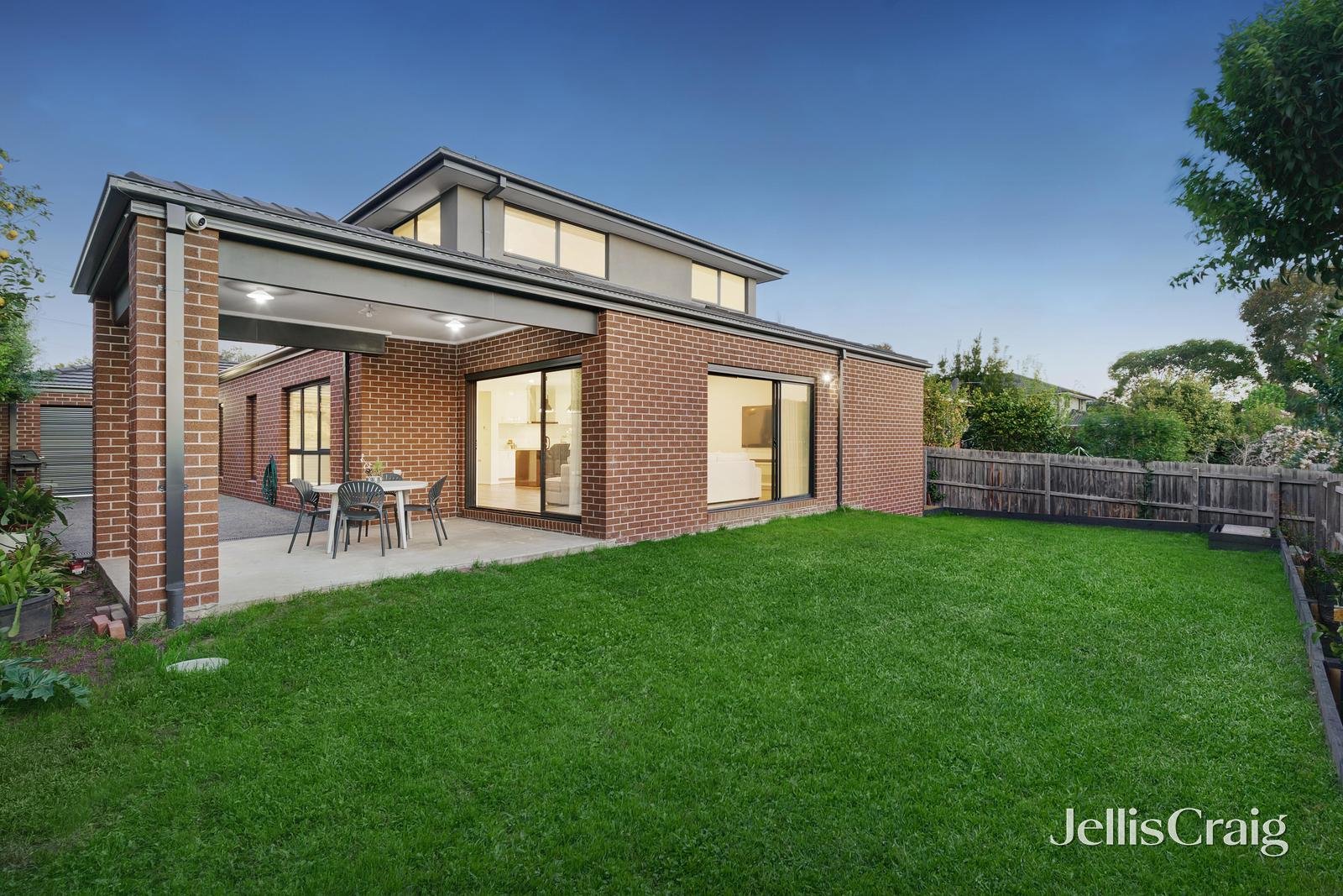 6 Salvana Avenue, Mitcham image 12