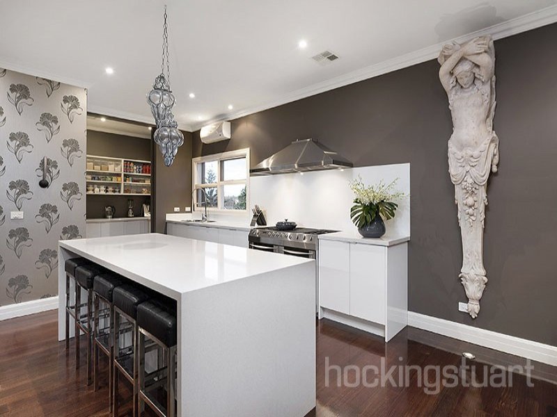6 Saturn Street, Balwyn North image 4