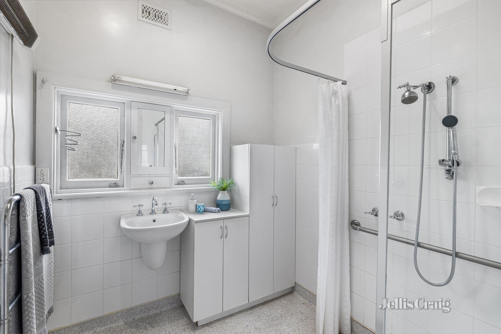 6 Selwyn Street, Canterbury image 9