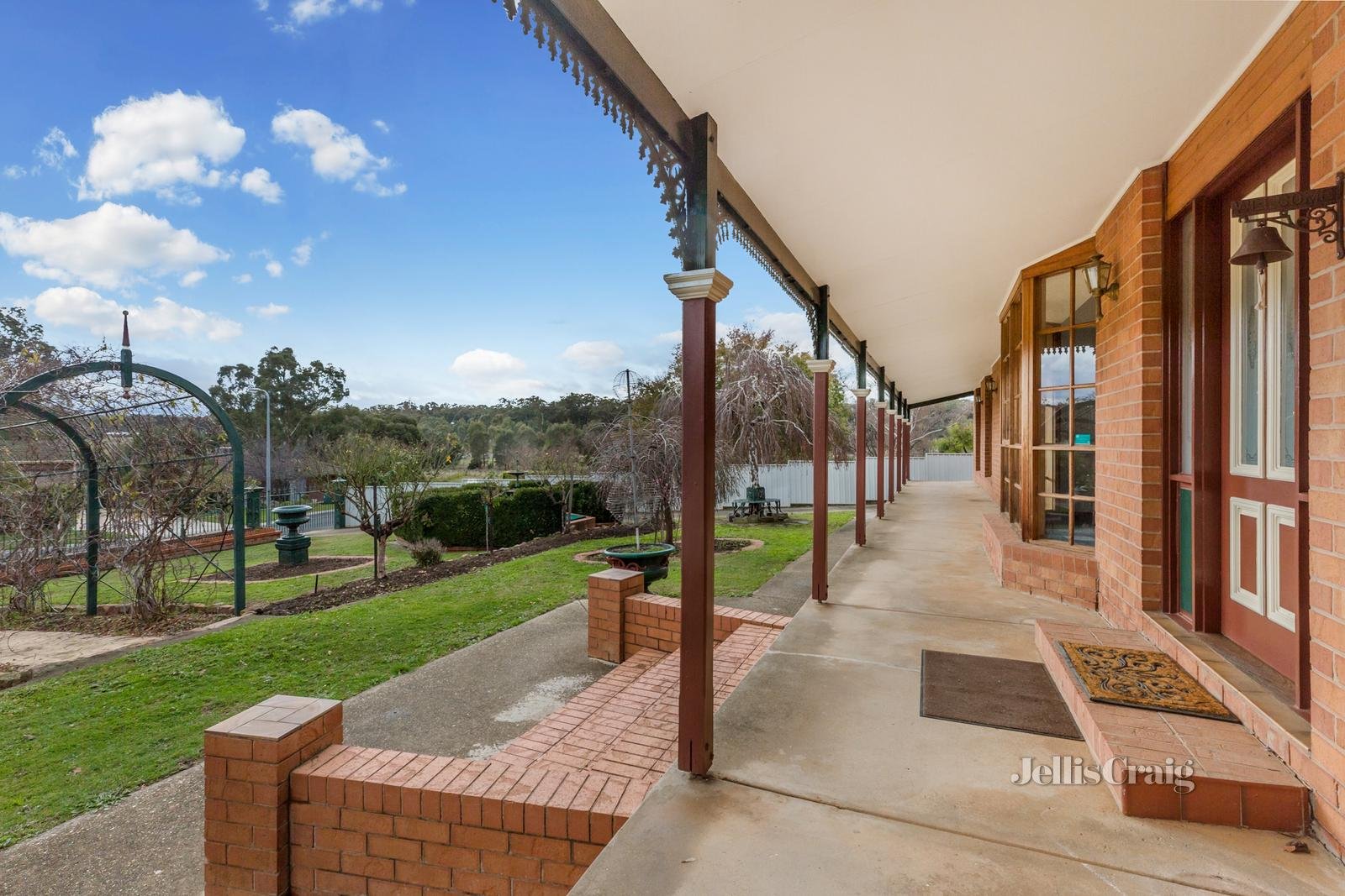 6 Sheehan Court, Castlemaine image 2