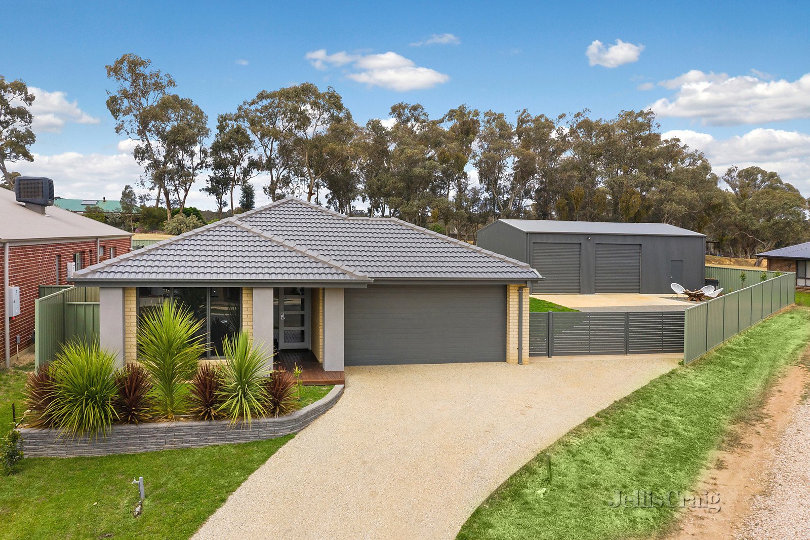 6 Shilney Court, Campbells Creek image 1