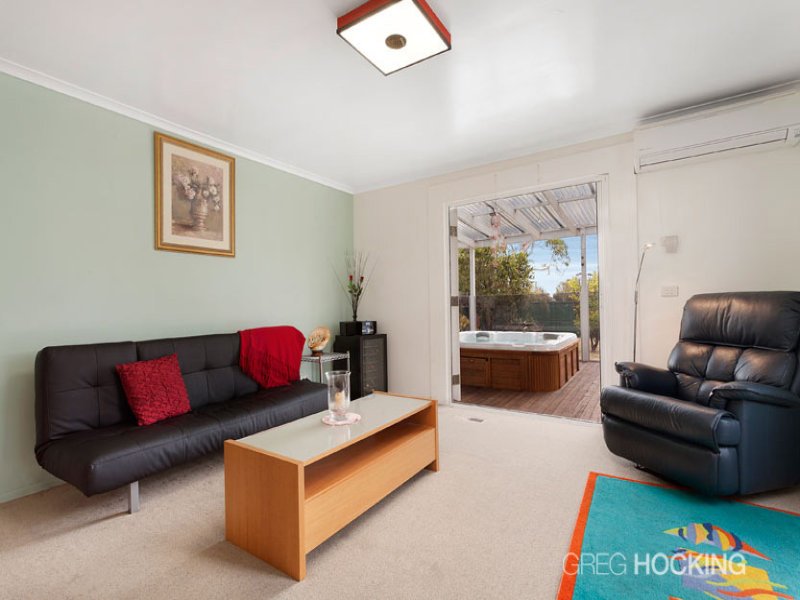 6 Simmons Drive, Seaholme image 2