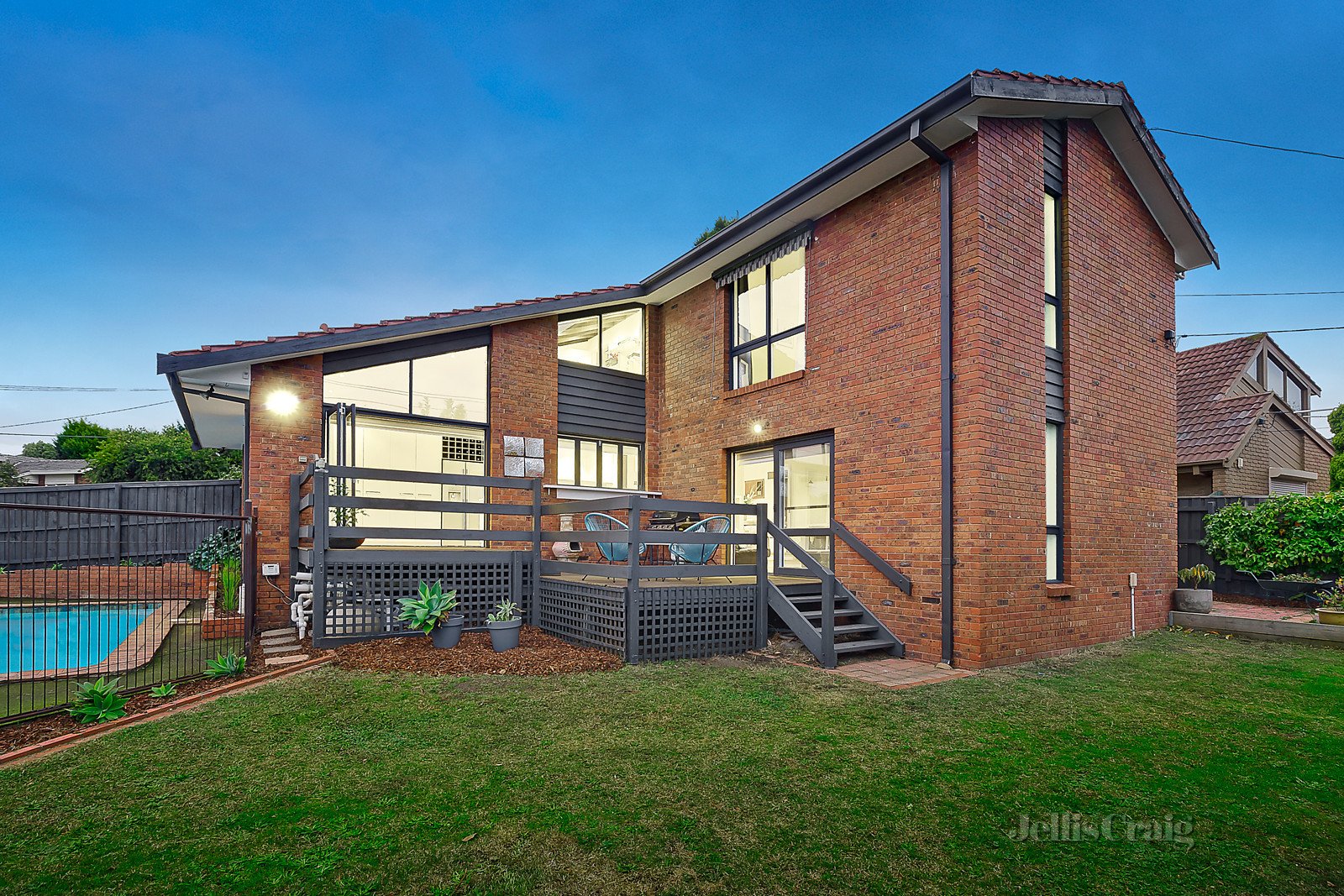 6 Solar Court, Glen Waverley image 1