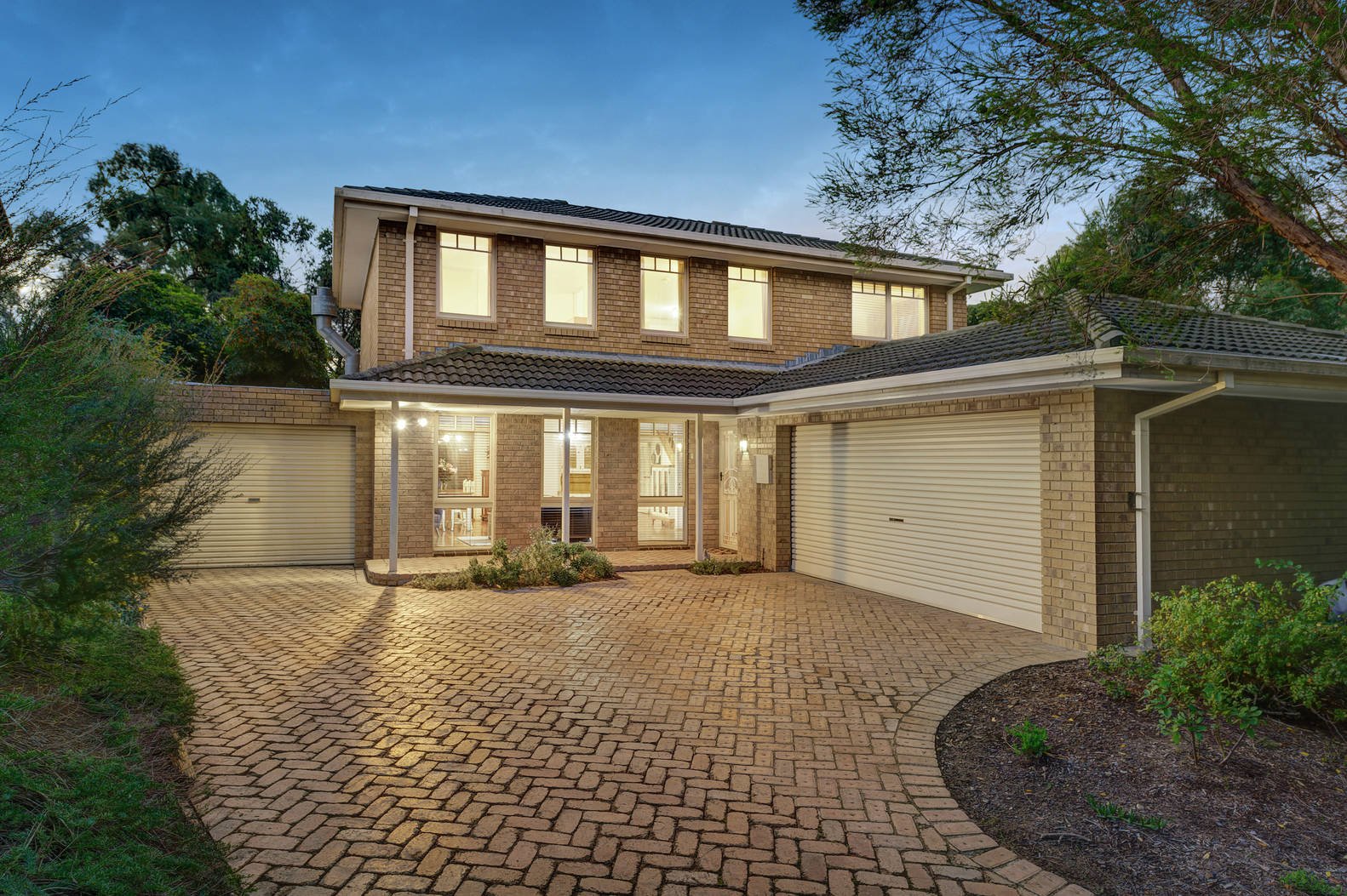 6 Solway Court, St Helena image 1