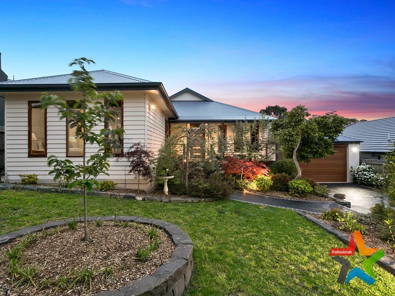 6 Somerset Crescent, Croydon image 1