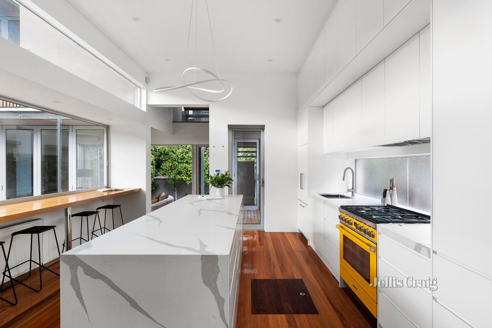 6 South Terrace, Clifton Hill image 6