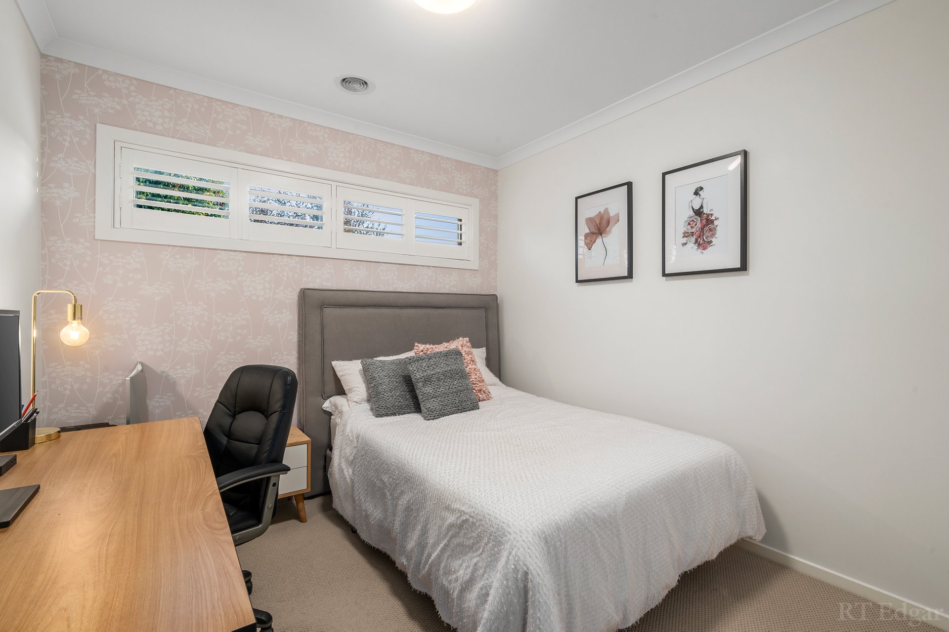 Property Gallery Thumbnail 14