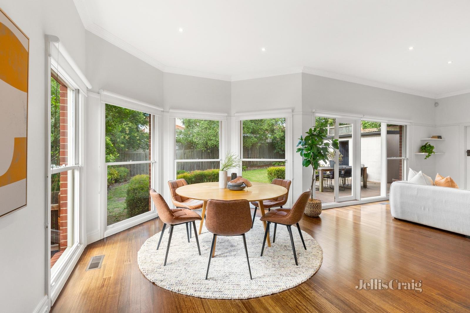6 Springfield Avenue, Camberwell image 7