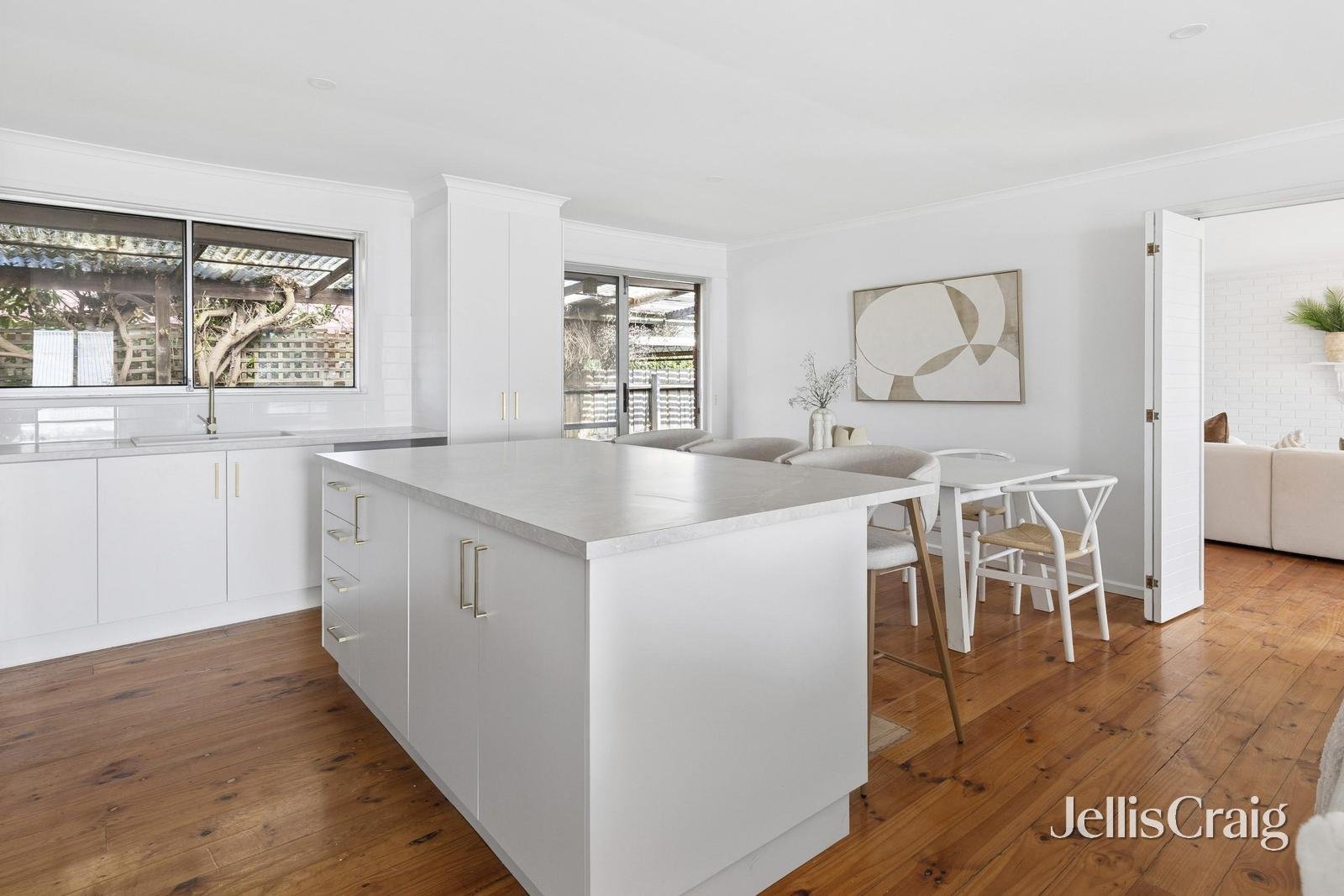 6 St Cloud Court, Highton image 6