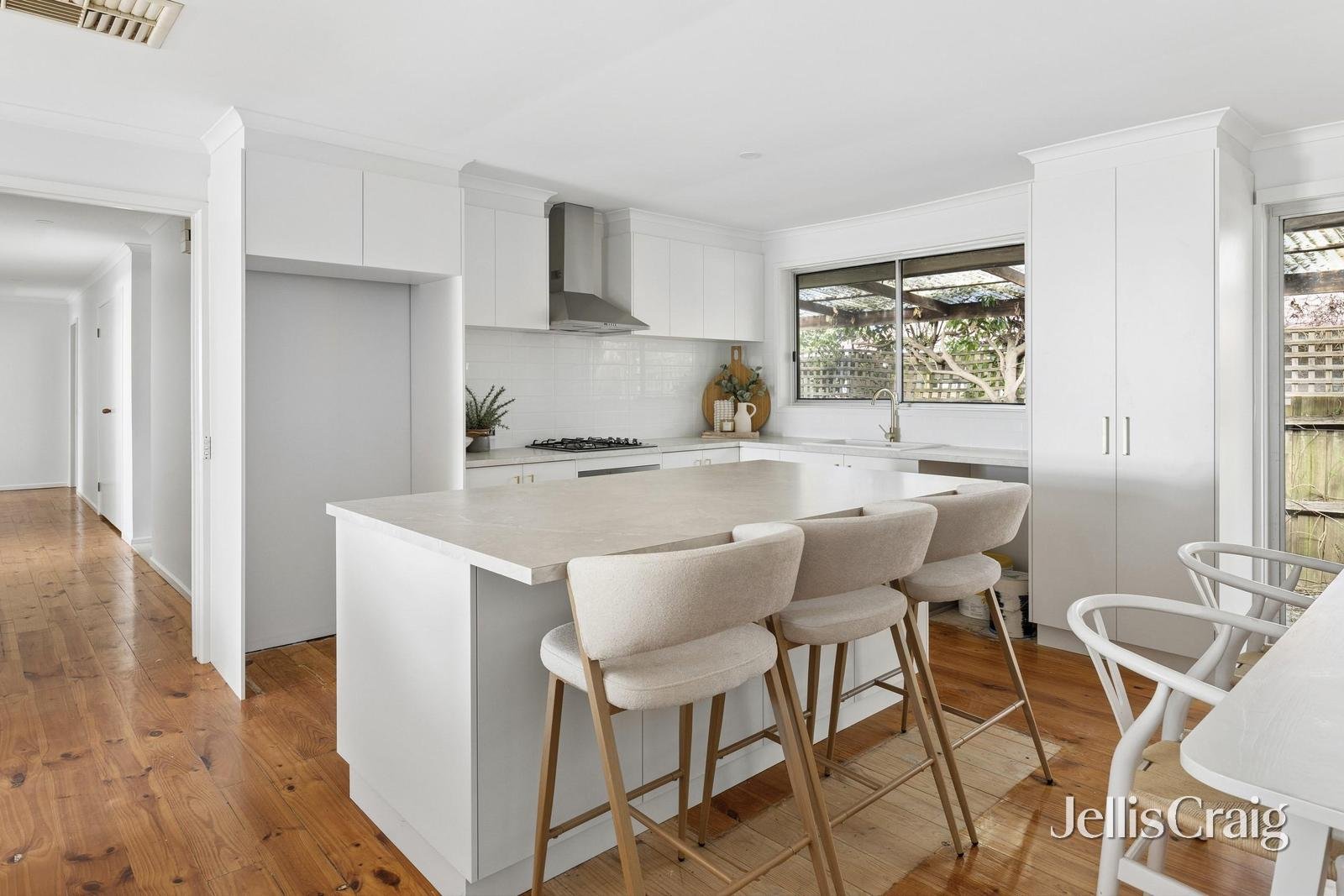 6 St Cloud Court, Highton image 7