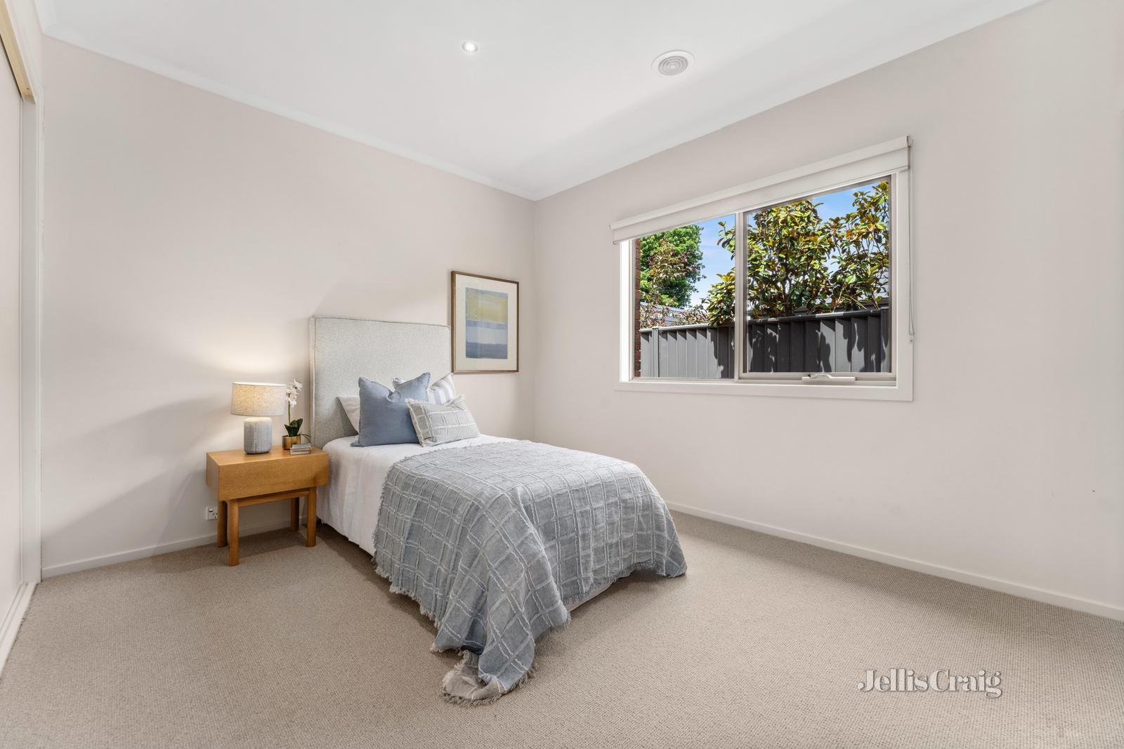 6 St Leger Close, Newington image 13