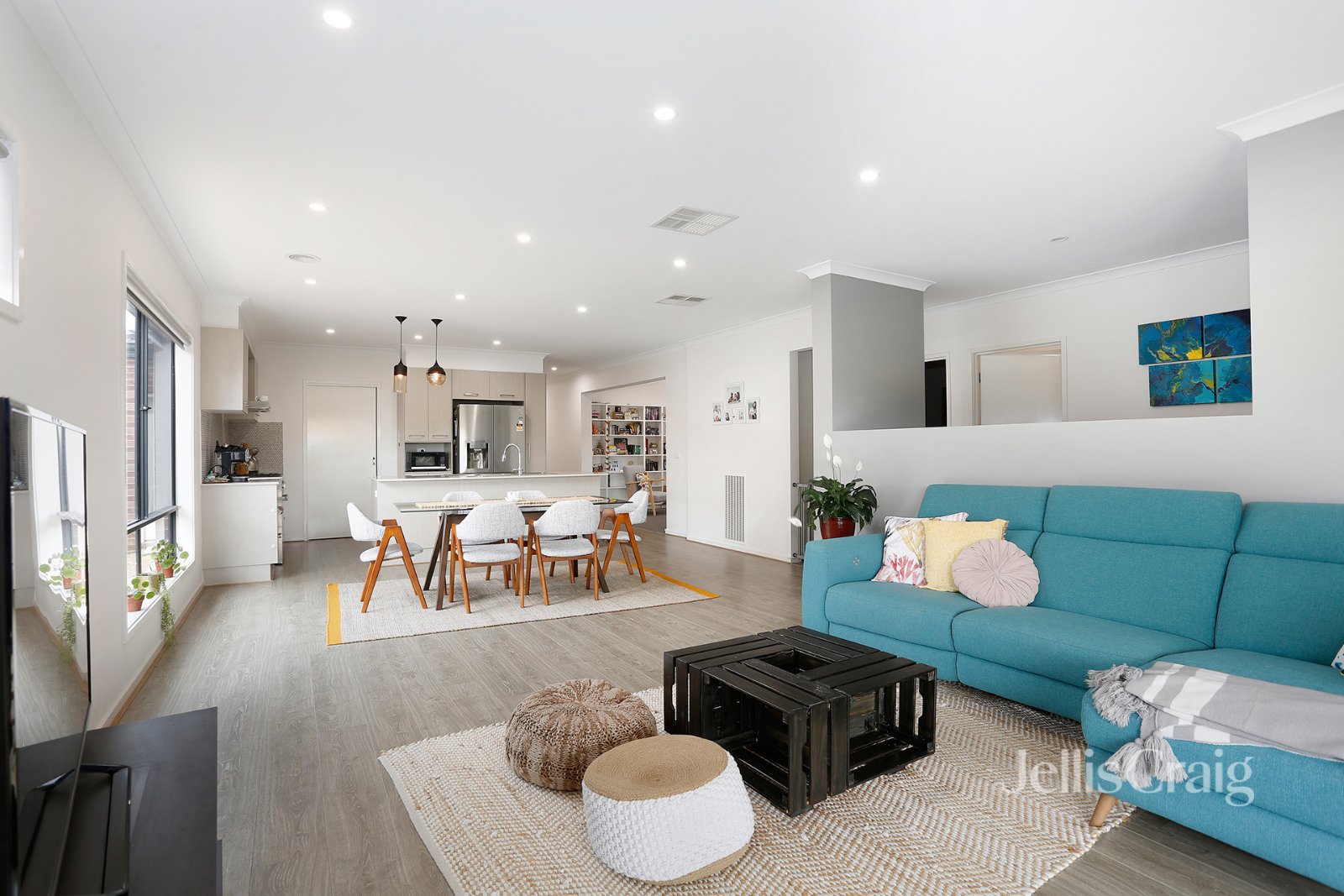 6 St Marks Court, Mernda image 2