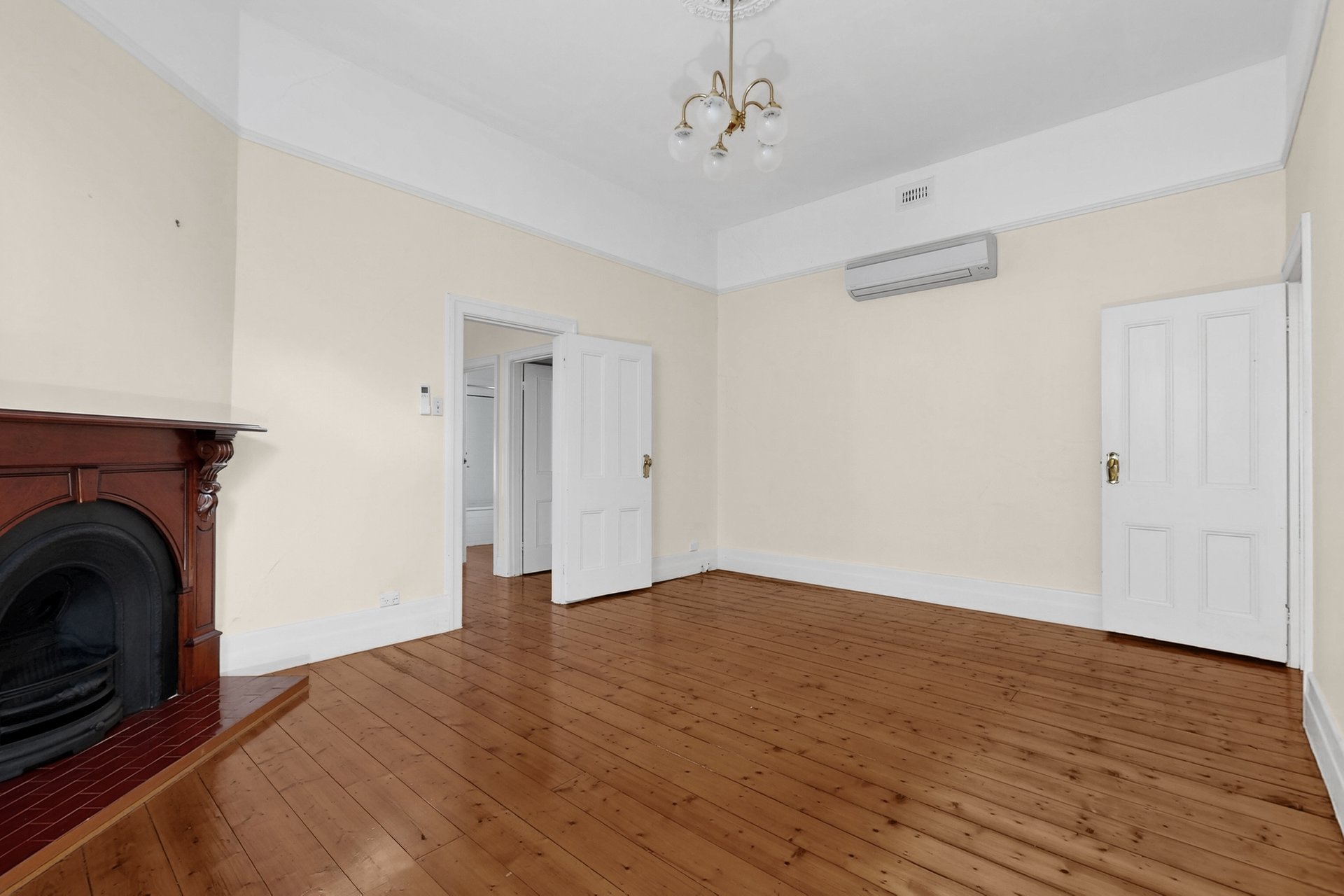 6 Stansell Street, Kew image 2