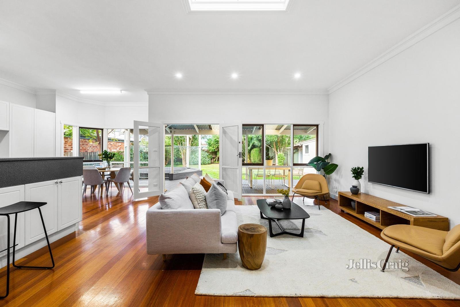 6 Station Avenue, Mckinnon image 3