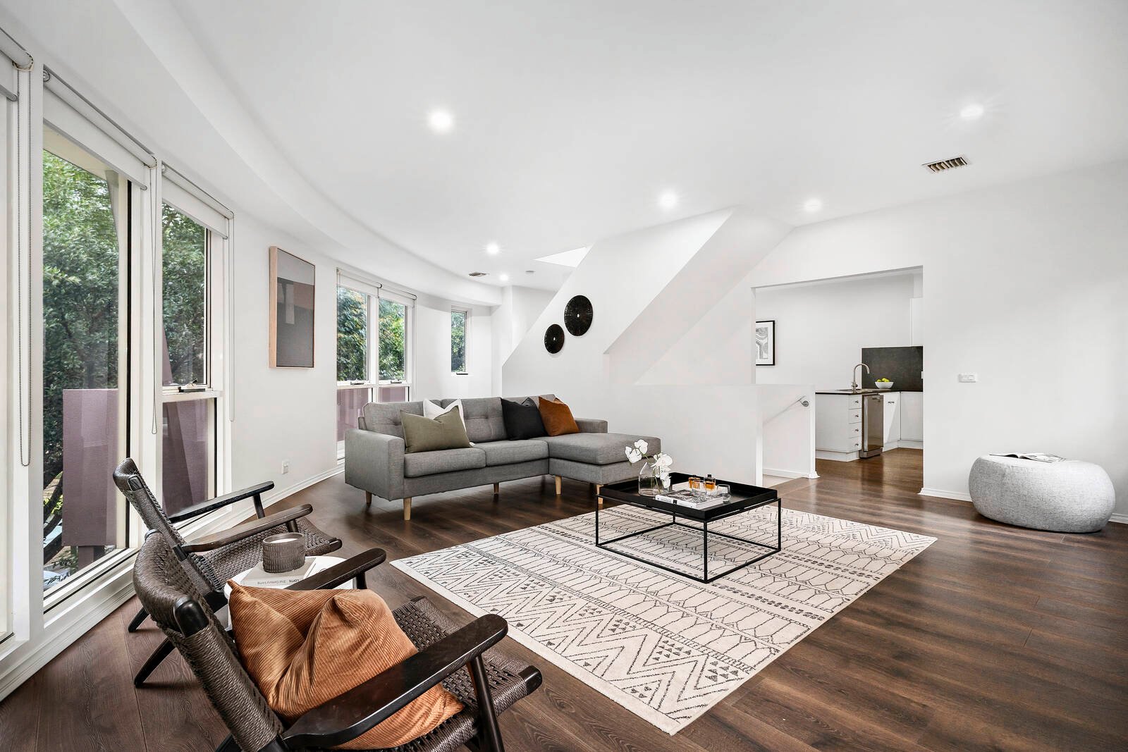 Property Gallery Thumbnail 2