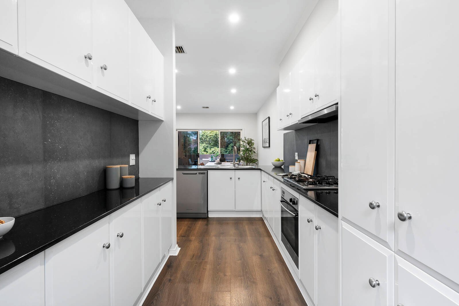 Property Gallery Thumbnail 4