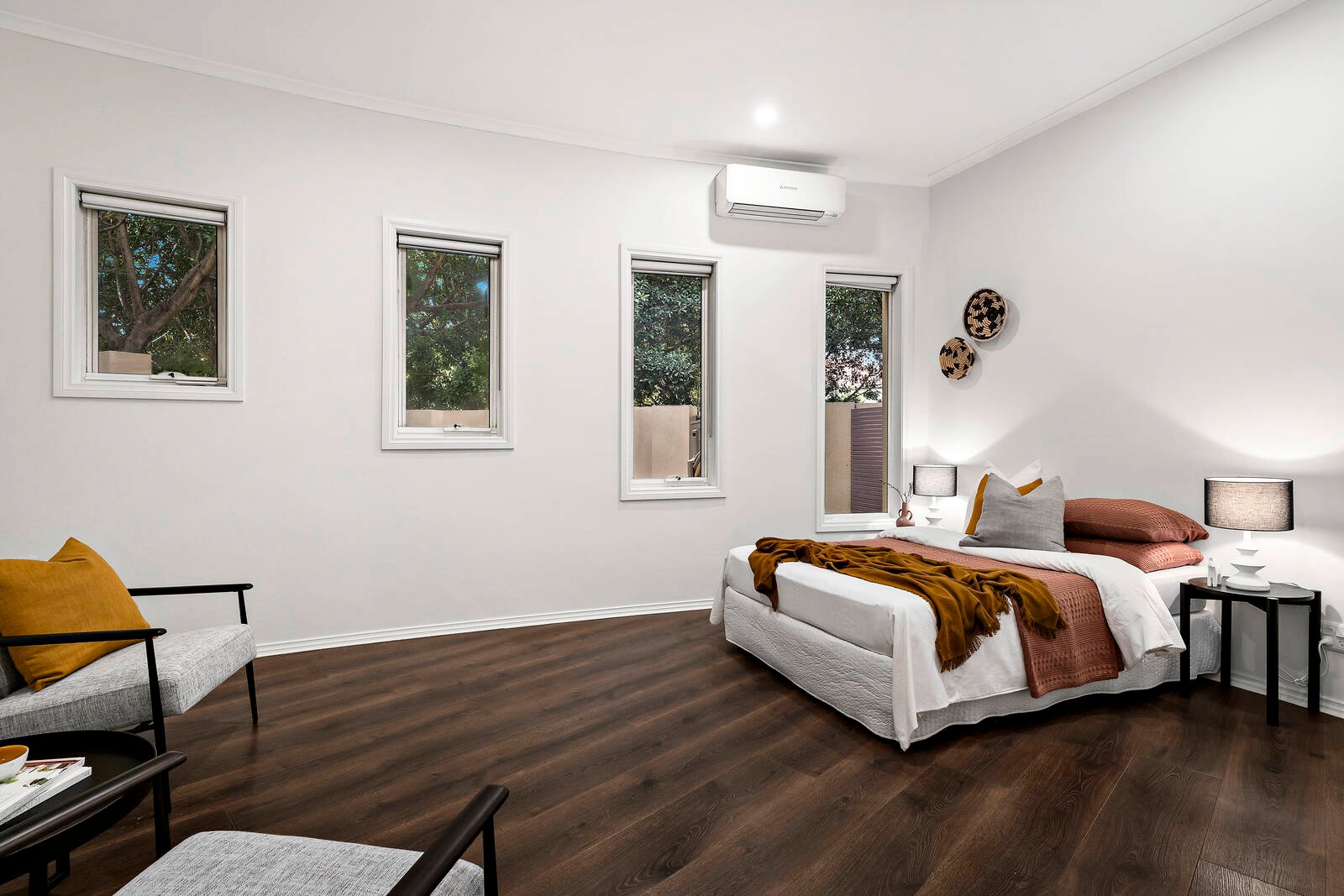 Property Gallery Thumbnail 6