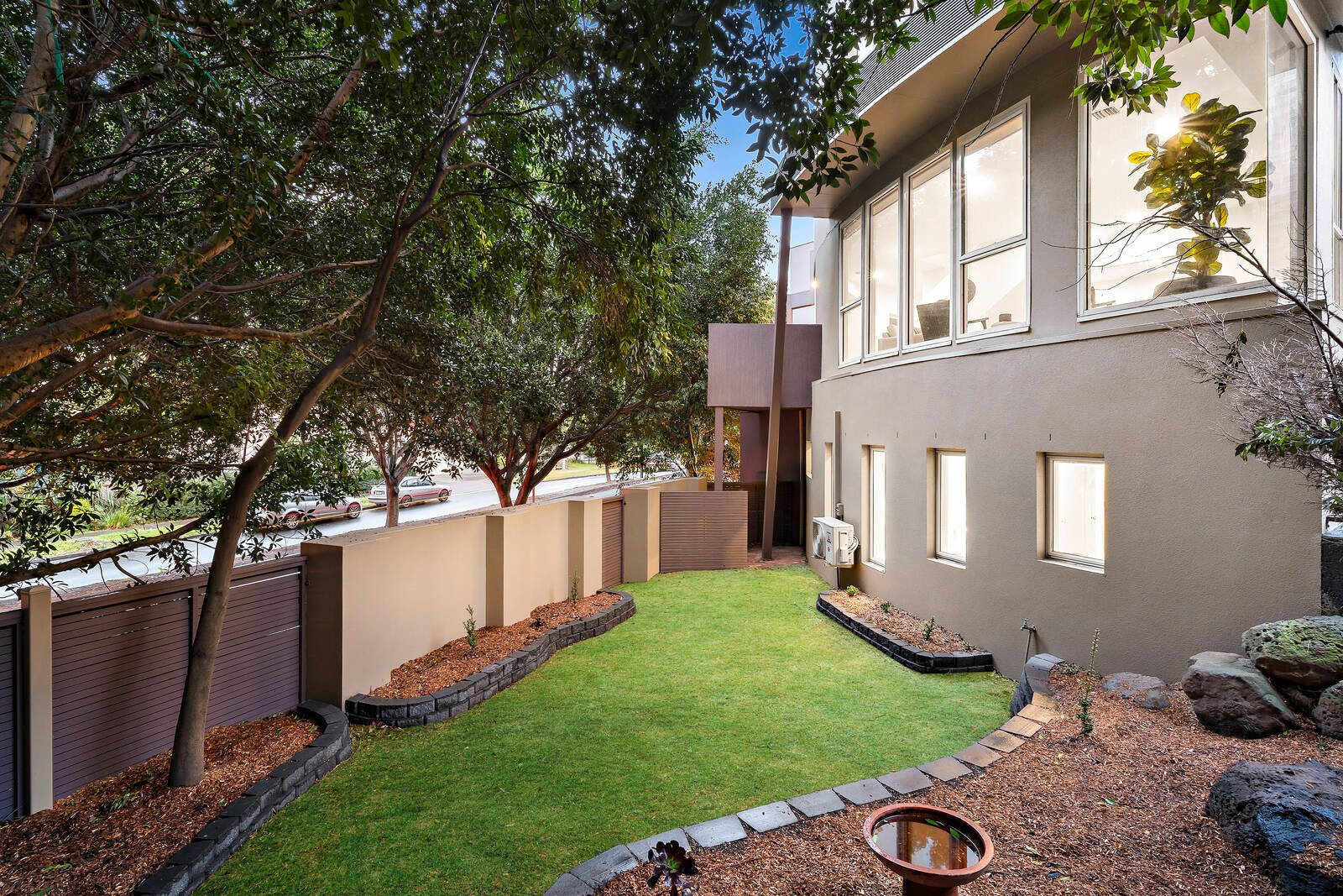 Property Gallery Thumbnail 9