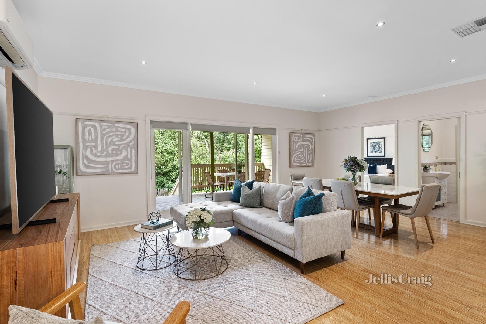 6 Stocks Road, Mount Waverley image 5