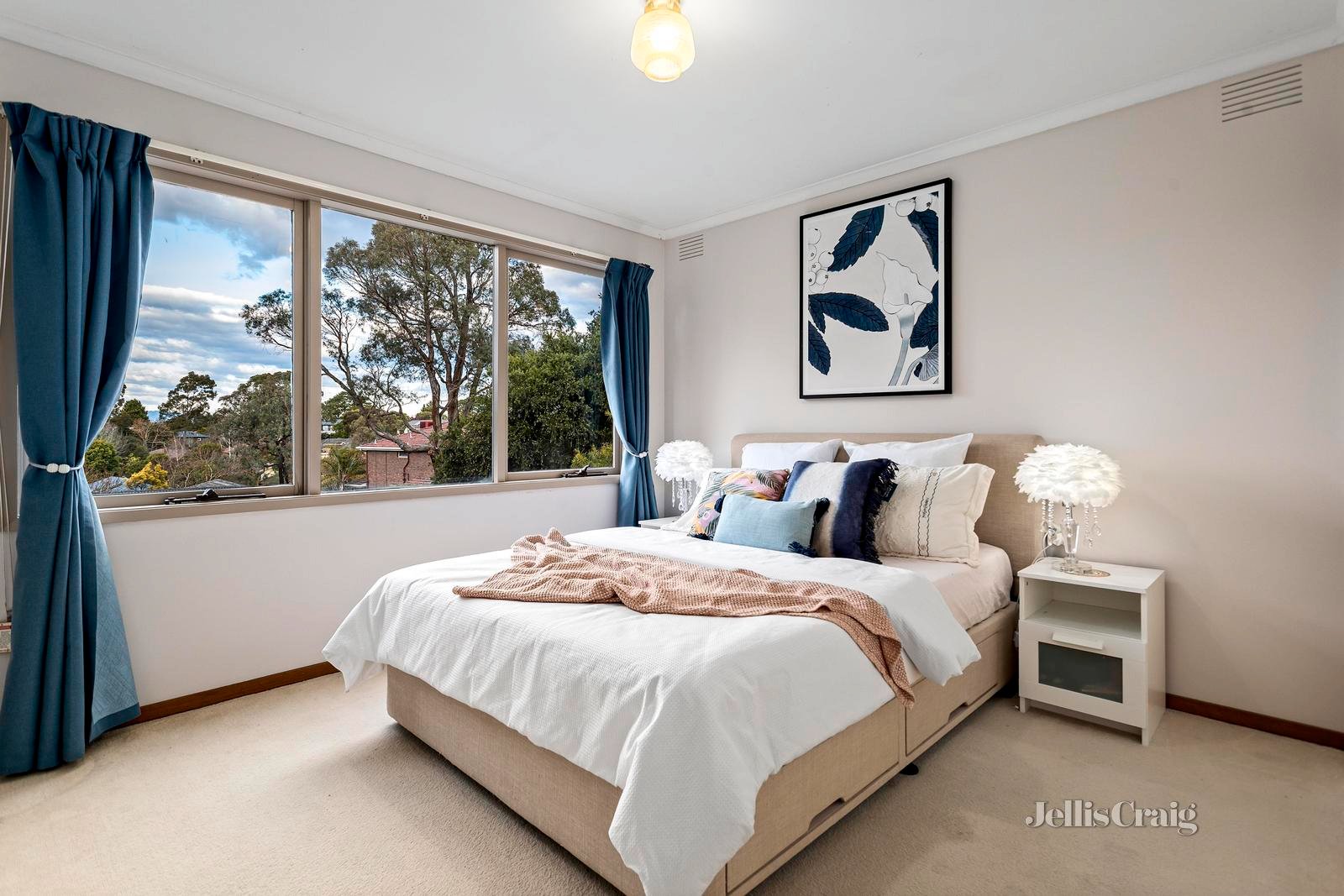 6 Streeton Lane, Doncaster East image 6