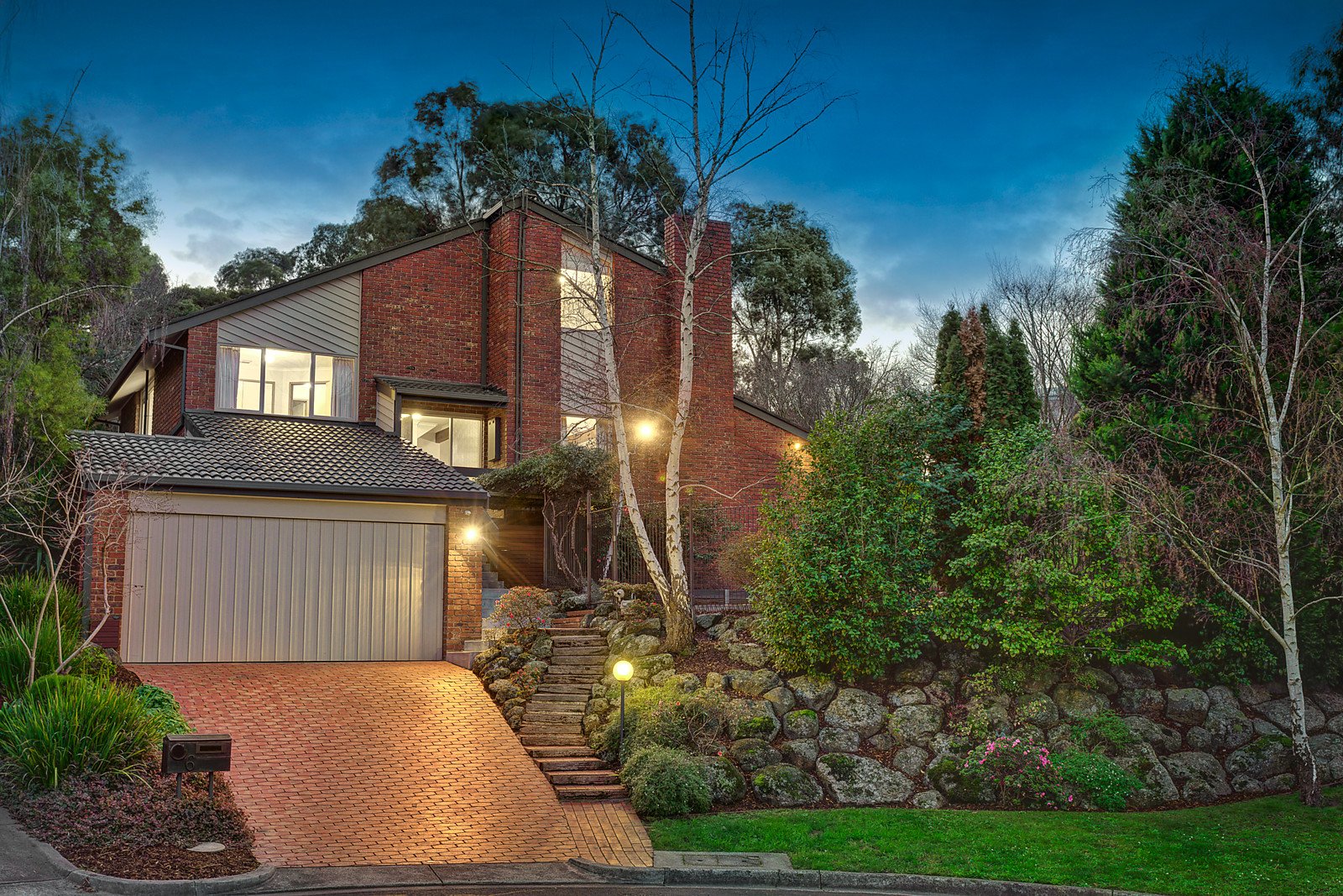 6 Streeton Lane, Doncaster East image 1