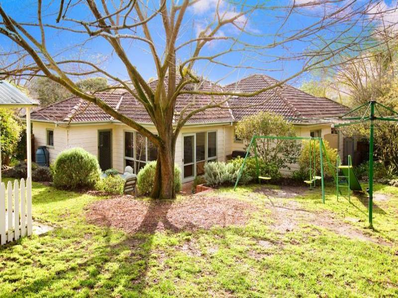 6 Stuart Court, Balwyn North image 10