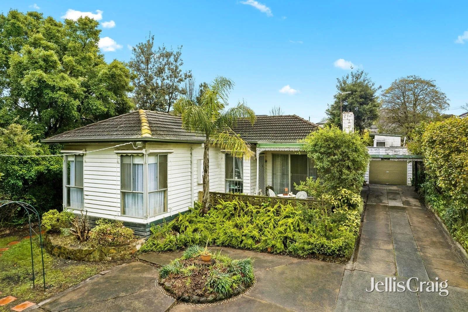 6 Sussex Street, Ringwood image 2