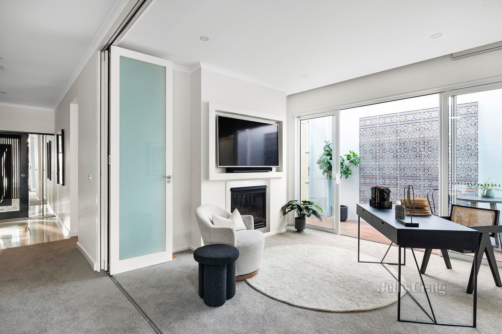 6 Swallow Street, Port Melbourne image 6