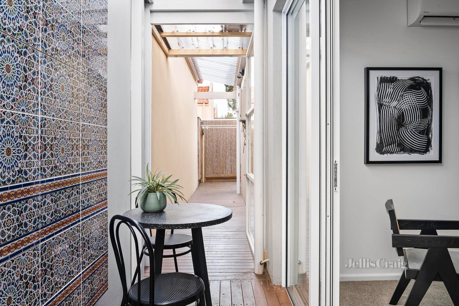 6 Swallow Street, Port Melbourne image 12