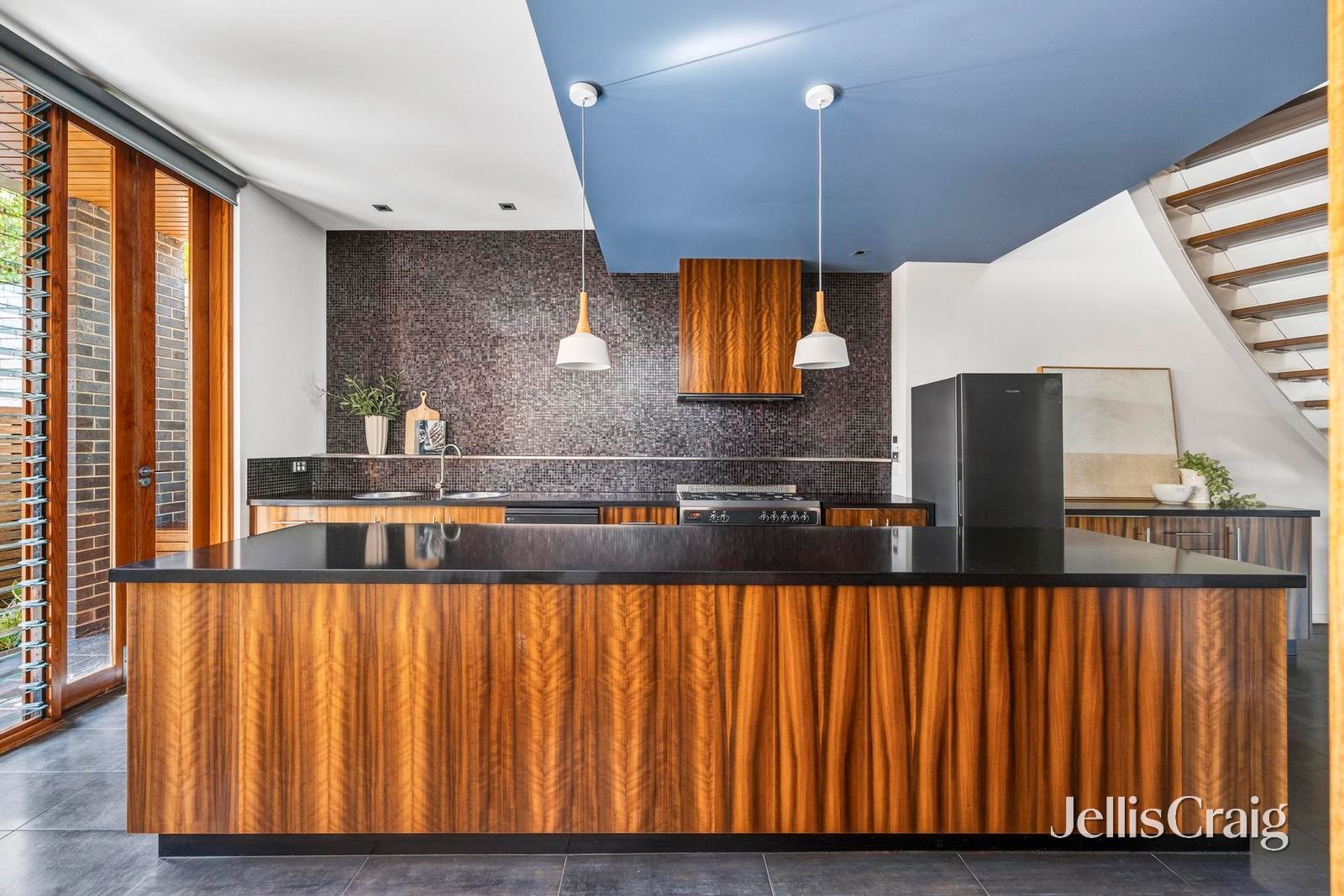 6 Swanston Street, Geelong image 8