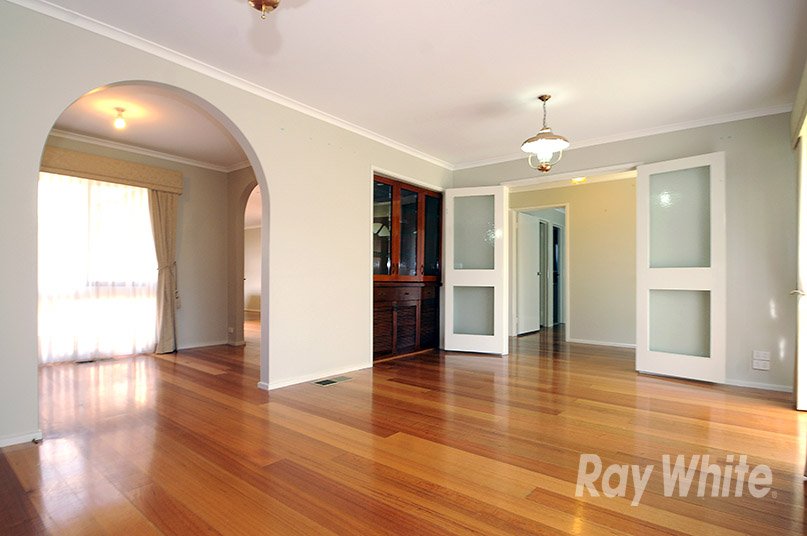 6 Tamboon Drive, Rowville image 2