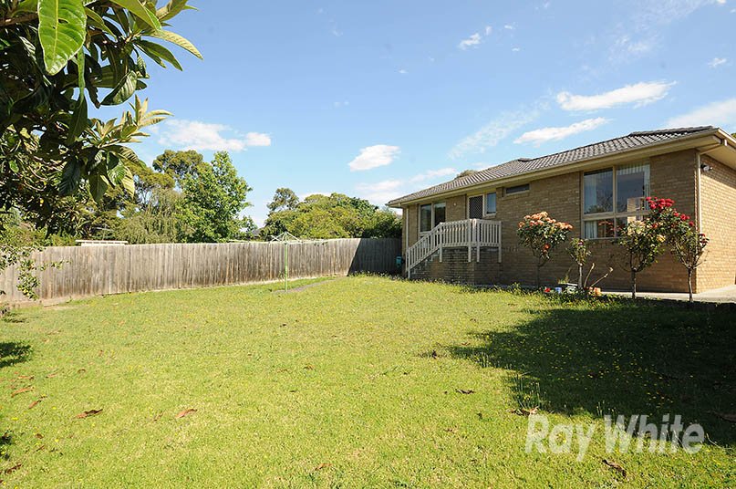 6 Tamboon Drive, Rowville image 5