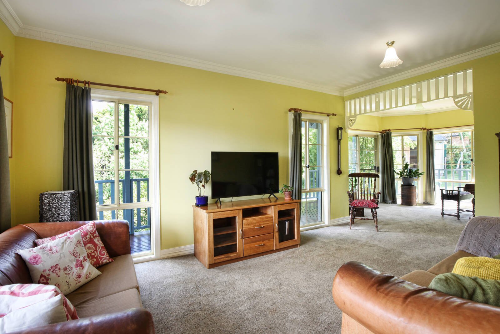 Property Gallery Thumbnail 8
