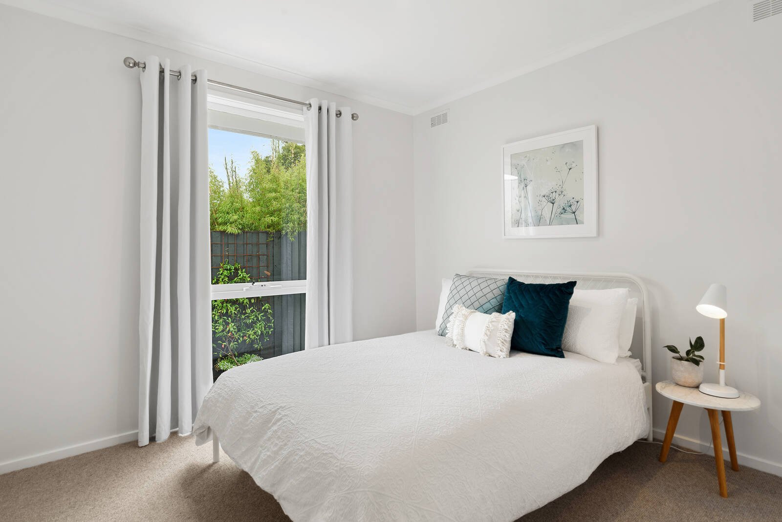 Property Gallery Thumbnail 6