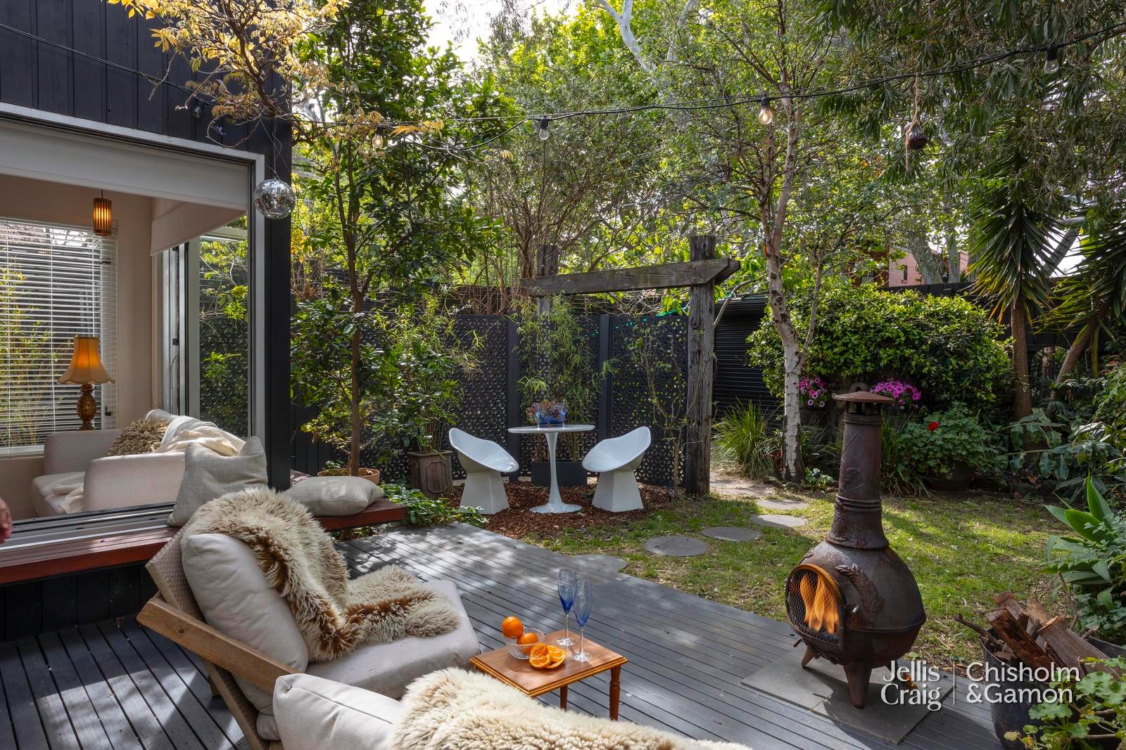 6 Thackeray Street, Elwood image 6