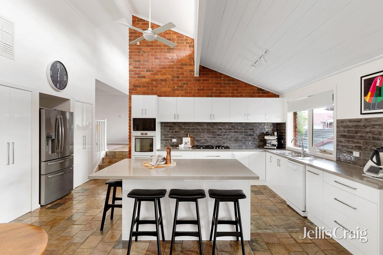 6 The Eyrie, Eltham image 4