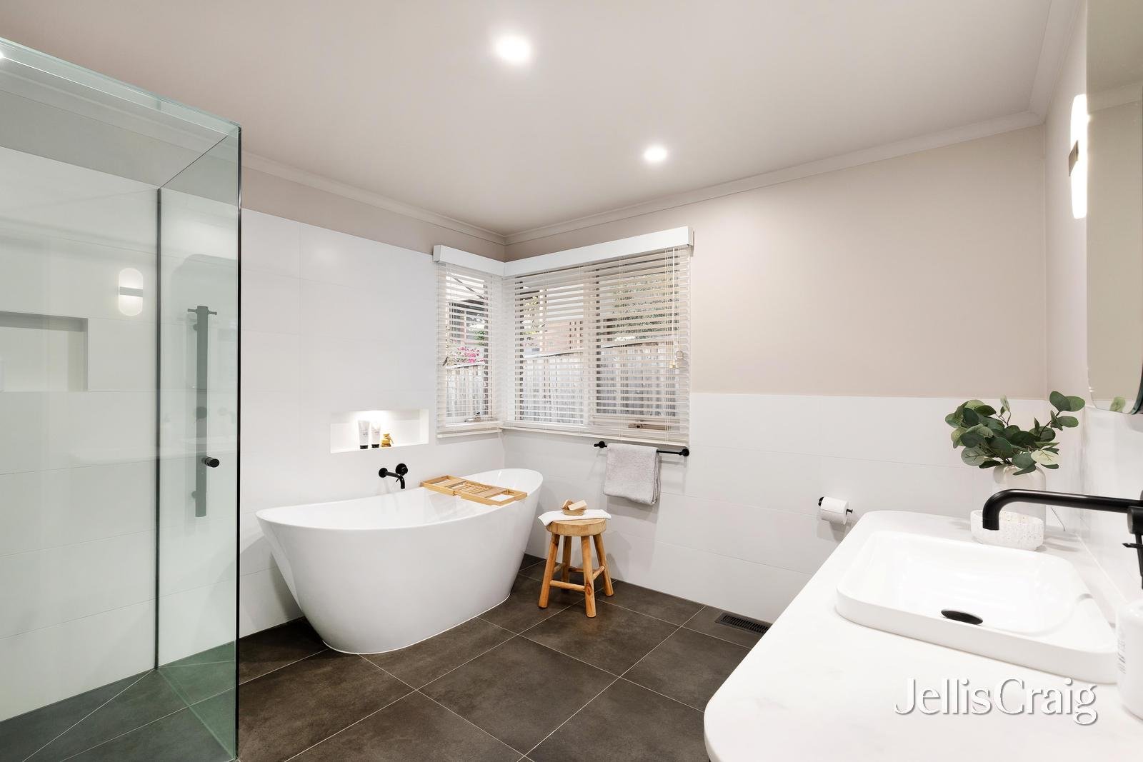 6 The Eyrie, Eltham image 10