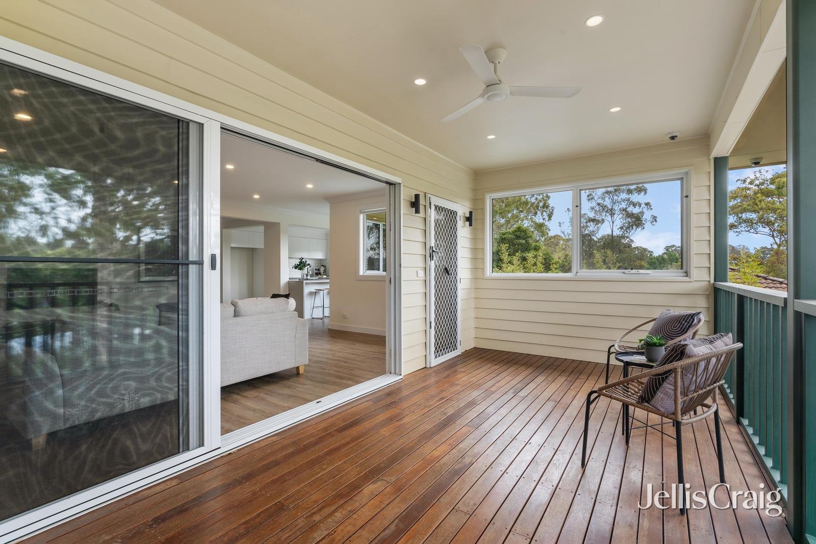 6 The Glade, Mitcham image 7