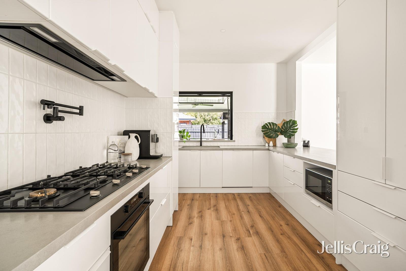 6 Thomas Court, Parkdale image 4