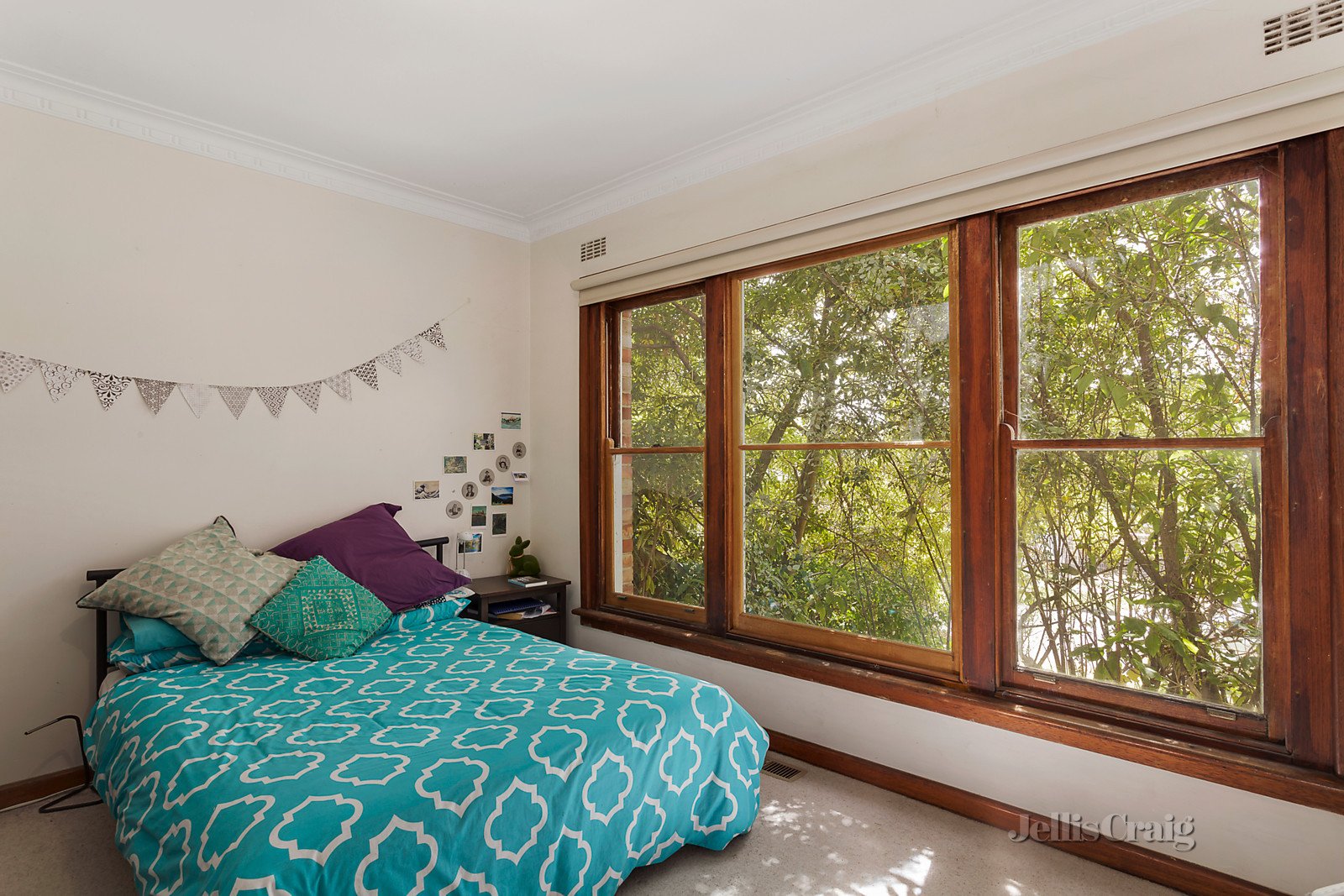 6 Thomas Street, Camberwell image 4