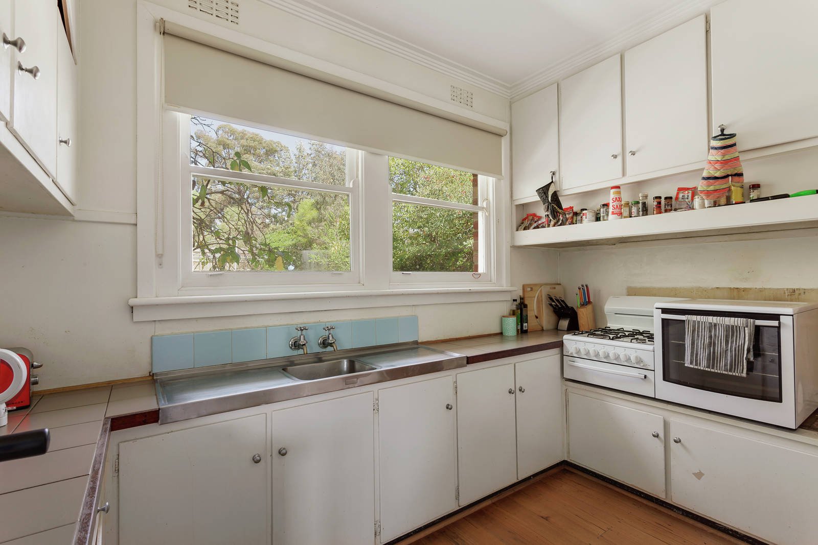 6 Thomas Street, Camberwell image 5