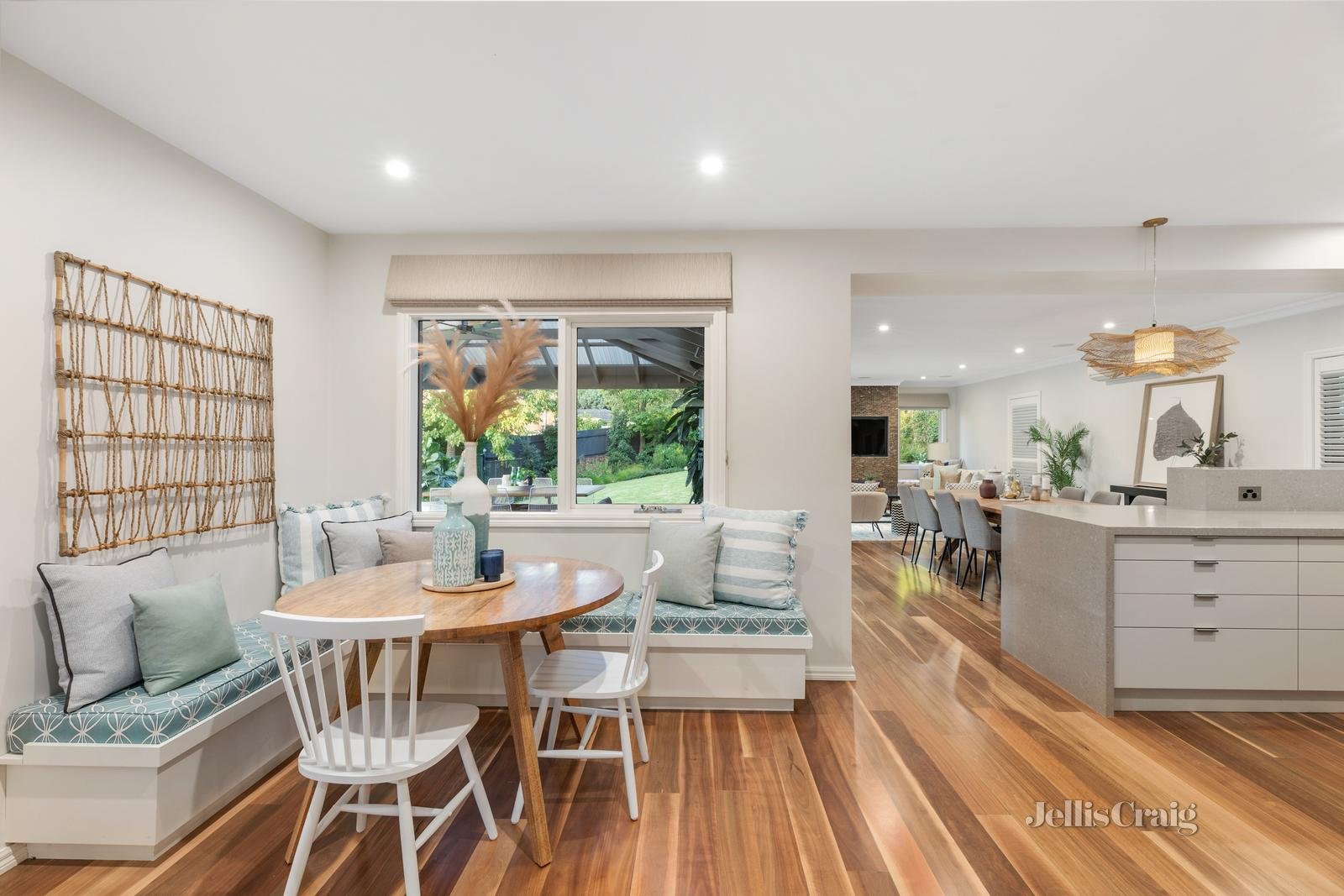6 Thorncombe Walk, Doncaster East image 6